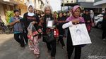 Peringati 21 Tahun Tragedi Mei 1998 Keluarga Korban Tabur Bunga
