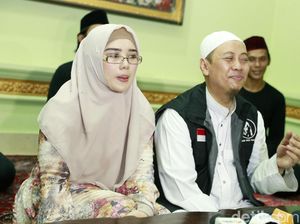 Puja-puji Bebi Silvana untuk Opick: Suami Mengagumkan