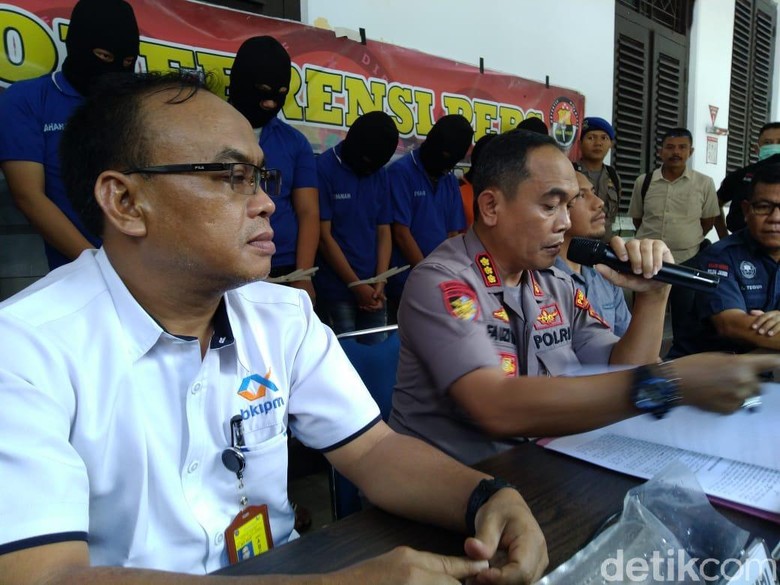 Penyelundupan Baby Lobster Jambi-Singapura Senilai Rp 12 M Digagalkan Penyelundupan Baby Lobster Jambi-Singapura Senilai Rp 12 M Digagalkan