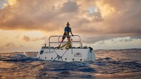 Seorang penjelajah bawah laut Amerika melakukan ekspedisi ke Palung Mariana, Victor Vescovo. Vescovo melakukan penjelajahan sedalam 10.927 meter ke dasar Challenger Deep, ujung selatan Palung Mariana di Samudera Pasifik. (Five Deeps Expedition)