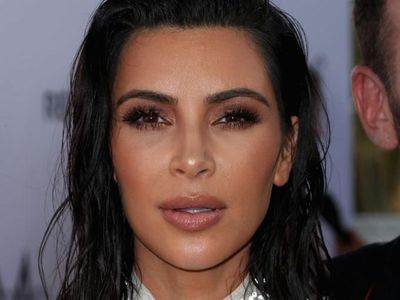Foto: Gaya Seksi Kim Kardashian Populerkan Tren Tampil Basah