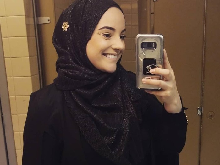 Pemadam kebakaran cantik dari Kanada. Foto: Instagram/avg.x.o Pemadam kebakaran cantik dari Kanada. Foto: Instagram/avg.x.o