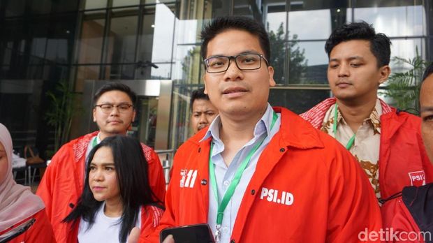 Sebanyak 8 caleg DPRD DKI dari PSI mendatangi KPK.
