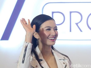 Masuk Nominasi E! Peoples Choice Awards 2019, Raline Shah Senang Banget