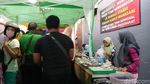 Foto: Berburu Takjil Sate Susu yang Khas dari Bali