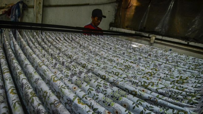 Duh! Pabrik Tekstil Mulai PHK Ratusan Karyawan