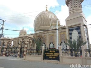 Masjid Indah di Aceh yang Dibangun Seorang Pengusaha