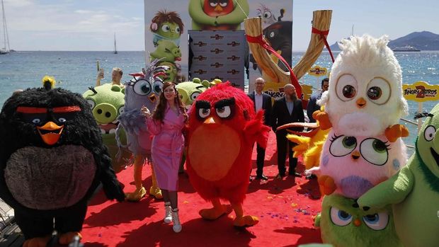 Karakter Angry Birds dalam gelaran Cannes 2019.