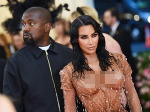 Ini Alasan Kanye West Kesal dengan Gaun Met Gala Kim Kardashian