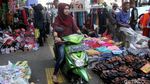 Duh, PKL dan Pengendara Motor Rajai Trotoar Tanah Abang