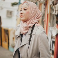 Natasha Rizky juga memutuskan berhijab menjelang Ramadan tahun 2015. Sebelumnya, ia sudah sering memakai hijab untuk keperluan shooting. Ternyata, ia merasa nyaman berhijab. Foto: Instagram/natasharizkynew