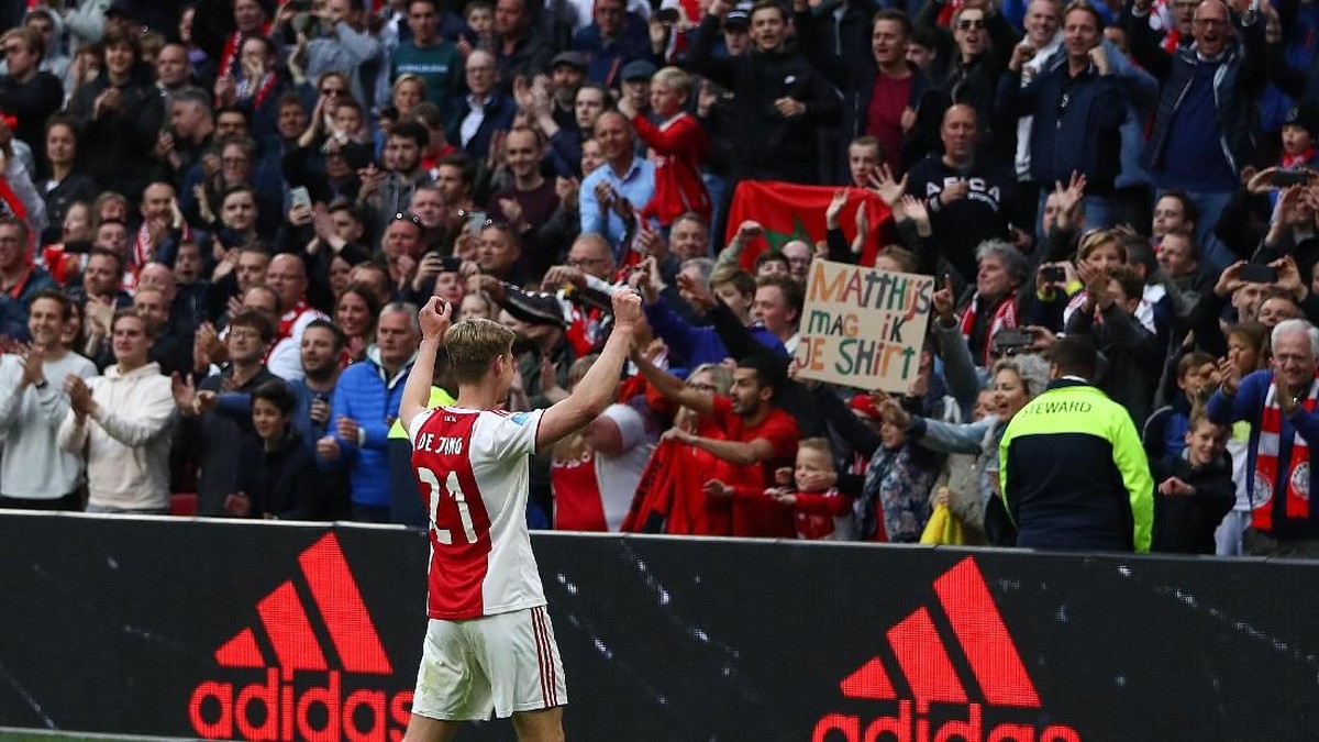 Frenkie de Jong segera meninggalkan Ajax Amsterdam. (Foto: Dean Mouhtaropoulos/Getty Images)