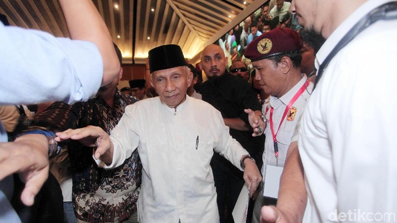 Polisi Mulai Selidiki Laporan Dugaan Makar terhadap Amien Rais dkk Polisi Mulai Selidiki Laporan Dugaan Makar terhadap Amien Rais dkk