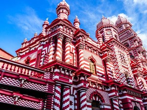 Puasa Harus Fokus! Ini Masjid Ya, Bukan Permen