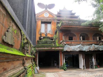 Istana Wong Sintinx Peninggalan Ki Joko Bodo yang Legendaris