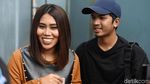 Evi Masamba dan Suami yang Kembali Mesra di Ramadhan Ini