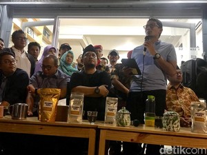 Di Public Library Dahnil, Sandi: Pemimpin Berkarakter Kuat Suka Baca