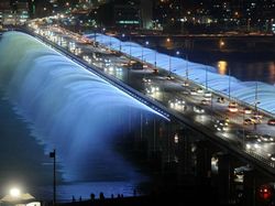 10 Air Mancur Keren di Seluruh Dunia