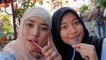 Istri Cantik Opick, Bebi Silvana Doyan Sop Buntut dan Belanja ke Pasar