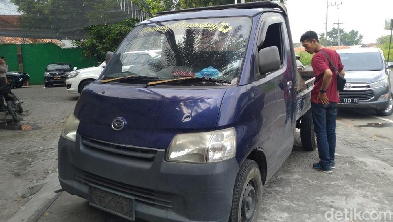 Pelaku Kedua Pembunuhan Korban Mayat Terbakar Diringkus Pelaku Kedua Pembunuhan Korban Mayat Terbakar Diringkus