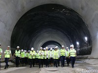 Terowongan Kereta Cepat Tembus, Tarif Turun untuk Garuda & Batik