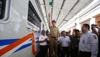 KA Pangrango Tambahan ini memiliki kapasitas penumpang yang sama dengan KA Pangrango eksisting, yakni satu kereta eksekutif dengan 50 tempat duduk dan empat kereta ekonomi dengan kapasitas 424 penumpang, sehingga totalnya adalah 474 tempat duduk dalam satu rangkaian. Istimewa/KAI.