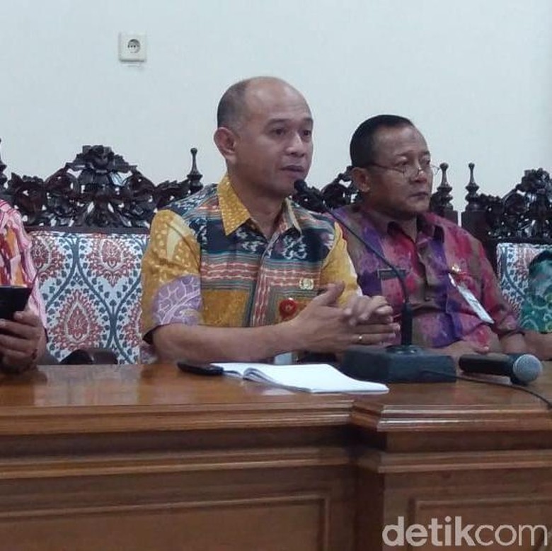 Wabup Kumpulkan Pimpinan OPD Pascapenahanan Bupati Jepara oleh KPK Wabup Kumpulkan Pimpinan OPD Pascapenahanan Bupati Jepara oleh KPK