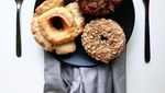 10 Donat-donat Dalam Warna Cantik Menggiurkan