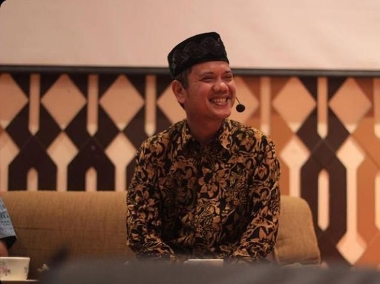 Raih 4 Juta Suara, Oni SOS Kembali Jadi Senator dari Jawa Barat Raih 4 Juta Suara, Oni SOS Kembali Jadi Senator dari Jawa Barat