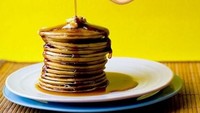 Rahasia sirup mapple yang selalu menggoda selera di produk pancake, ternyata karena menggunakan oli untuk mobil. Pantas saja tekstur dan warnanya lebih kental dari sirup biasa! Foto: Istimewa