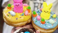 DK’s Donuts of Orange memanfaatkan sebagai besar dari topping mereka. Berbentuk lucu, anak-anak pasti sangat menyukai donat bertema ini. Foto: Instagram@dksdonutsorange