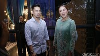 Olla Ramlan dan Aufar Hutapea saat ditemui di kawasan Kebayoran Baru, Jakarta Selatan pada Senin (13/5) malam. Pool/Palevi S/detikFoto.
