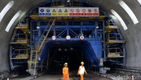 Sistem integrasi dan pembangunan infrastruktur transportasi umum yang baik pada kawasan tersebut diharapkan mampu meningkatkan produktivitas masyarakat sehingga dapat menstimulasi daya saing dan pertumbuhan ekonomi secara efektif.
