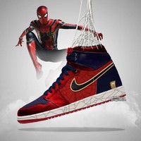 Kalau ini, sneakers Nike Air Jordan versi Spiderman. Selain warna biru dan merah seperti kostum Spiderman, Chris juga menyertakan motif laba-laba pada sneakers. (Foto: dok. @ck_creative)