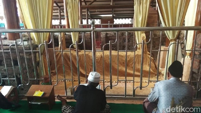 Makam Mbah Wasil di Kediri