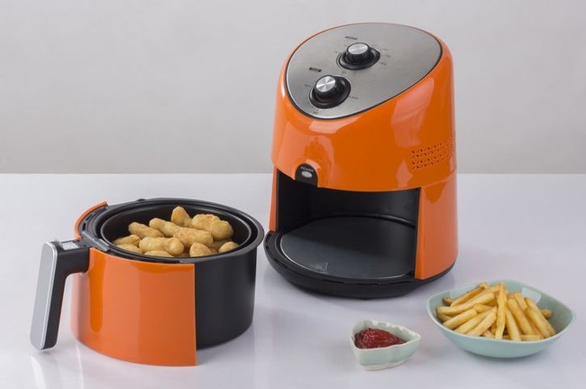Blender hingga Piring, 5 Peralatan Dapur Syahrini Berharga Fantastis