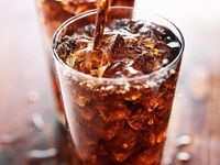 Jangan Terkecoh! Minum 'Diet Soda' Juga Bisa Bikin Berat Badan Naik