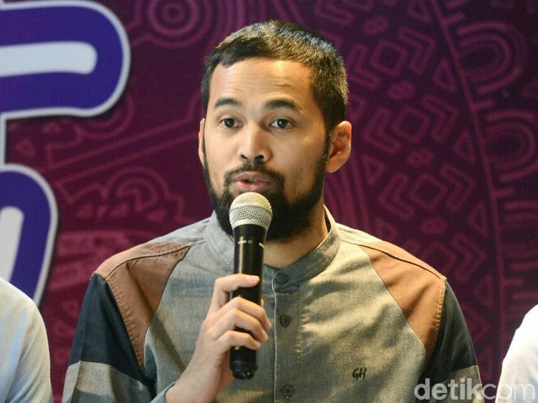 Teuku Wisnu melawak di kajian UAS. Foto: Noel/detikFoto Teuku Wisnu melawak di kajian UAS. Foto: Noel/detikFoto