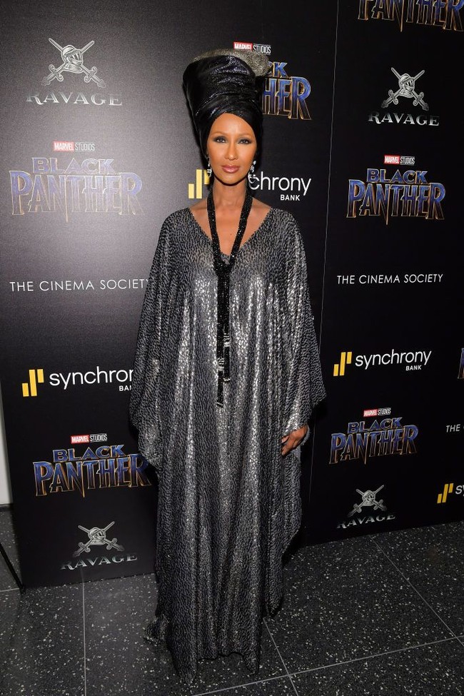 Aku seorang muslim dan saat tinggal di Mesir, di sana sangat progresif. Aku bisa pergi ke sekolah. Aku benar-benar jatuh cinta dengan orang-orang dan budayanya yang bukan hanya tentang piramid, kata Iman yang juga pernah kuliah jurusan politik di Universitas Nairobi itu. Foto: Getty Images