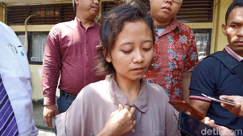 Pilu Eka PRT di Bali: Disiram Air Mendidih dan 7 Bulan Tak Digaji Pilu Eka PRT di Bali: Disiram Air Mendidih dan 7 Bulan Tak Digaji