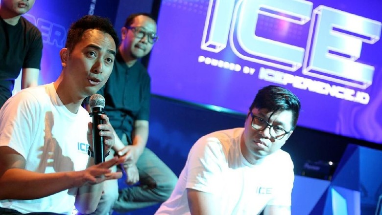 DJ Sumantri & Winky Wiryawan Ungkap Kriteria Produser Musik yang Mereka Cari DJ Sumantri & Winky Wiryawan Ungkap Kriteria Produser Musik yang Mereka Cari
