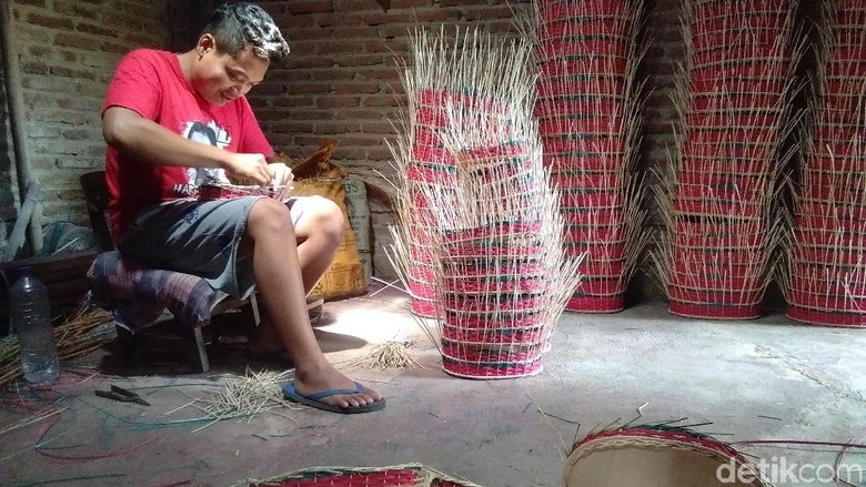 Hadapi Lebaran, Pesanan Parsel Rotan di Jepara Naik 2 Kali Lipat Hadapi Lebaran, Pesanan Parsel Rotan di Jepara Naik 2 Kali Lipat