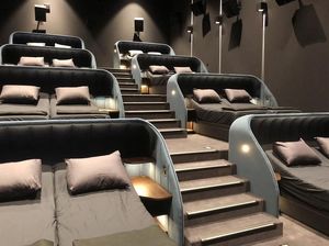 Berpotensi Buat Mesum, Bangku Bioskop VIP Ini Kena Kritik