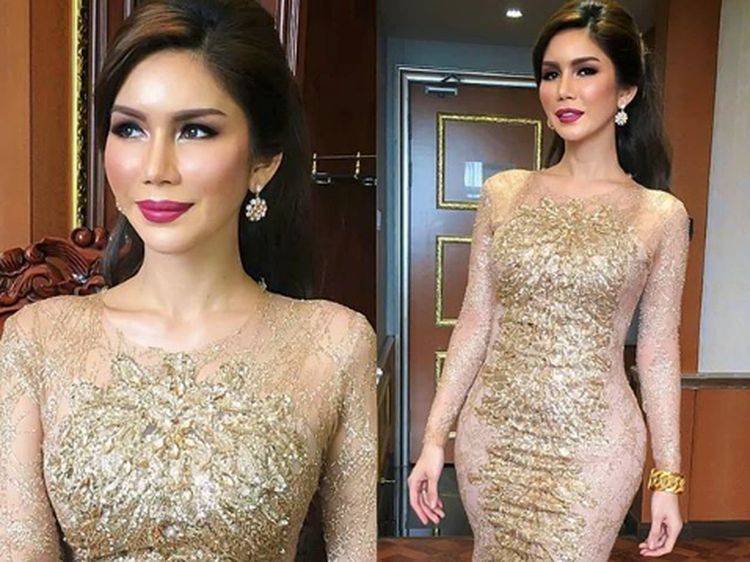 Nur Sajat, Rekan Duet Lucinta Luna dan Ratu Kosmetik Malaysia