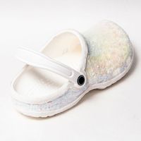 Sandal Jepit Khusus Pengantin Dijual Rp 2,2 Juta, Berhias Swarovski