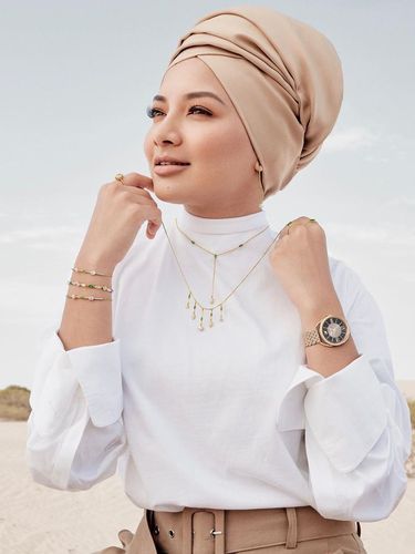 Pertama Kalinya Swarovski Gandeng Hijabers Jadi Model Iklan
