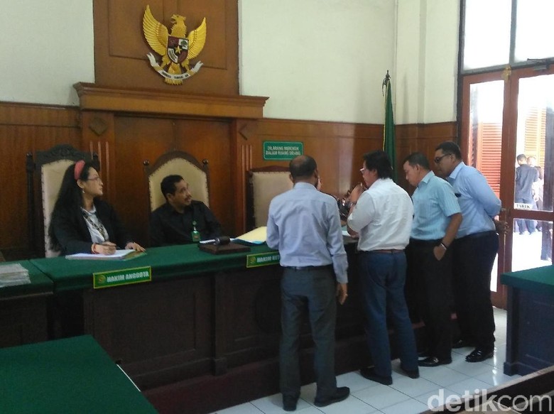 Sidang KSU Arta Srikandi Banyuwangi Berjalan Alot Sidang KSU Arta Srikandi Banyuwangi Berjalan Alot