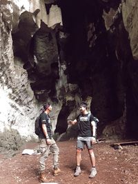 MTMA Survival: Mencari Gua Tapak Tangan di Rimba Borneo