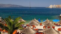 Kota Saranda memiliki Laut Ionia yang ikonik. Tak percaya? lihat saja sendiri (iStock)