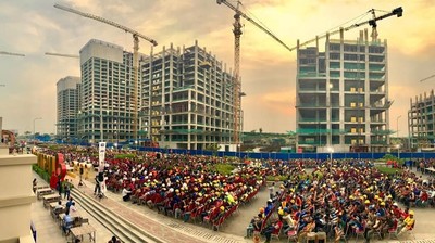 Meikarta Buka Puasa Bersama 5.000 Pekerja